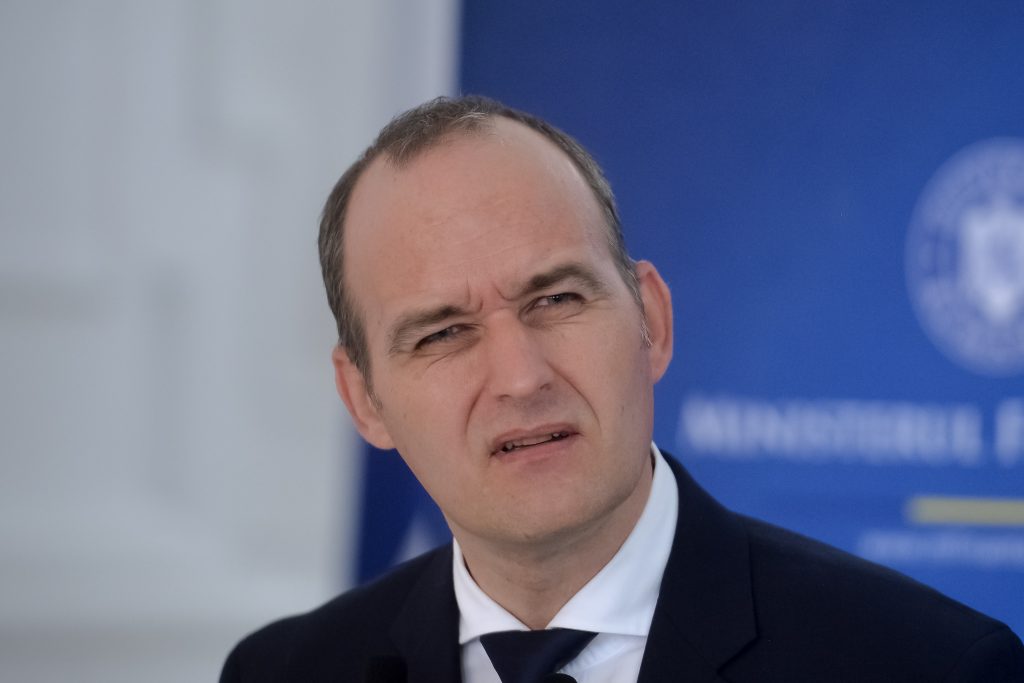 Dan Vîlceanu, ministrul căruia i-a dat cu virgulă la salariul minim, a comis o nouă gafă