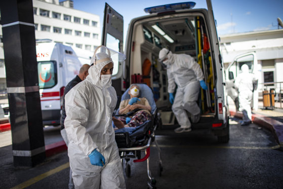 Un singur pat liber la ATI pentru pacienții COVID-19 în toată țara