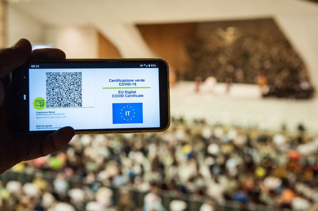 Țara unde certificatul verde este obligatoriu la locul de muncă