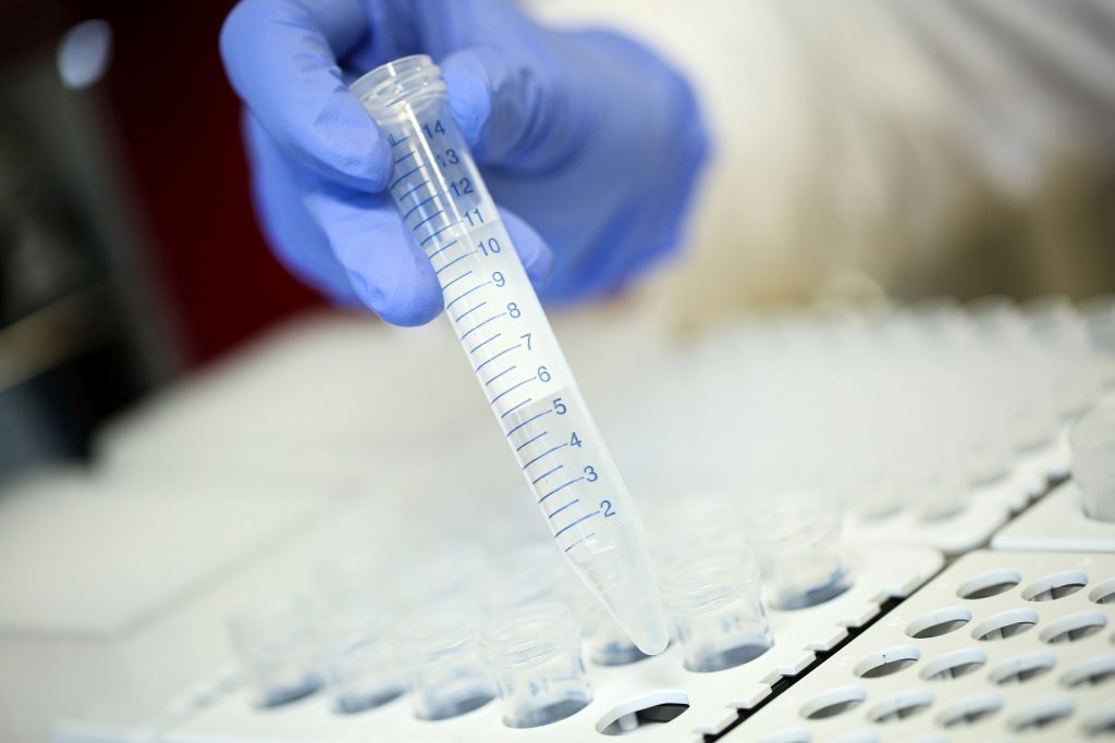 Co-fondatorii BionTech: „Avem 15 vaccinuri anticancerigene supuse testării clinice”