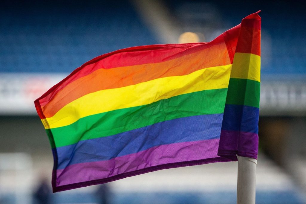 Elveţienii îşi vor putea schimba legal sexul cu o simplă cerere la Starea Civilă