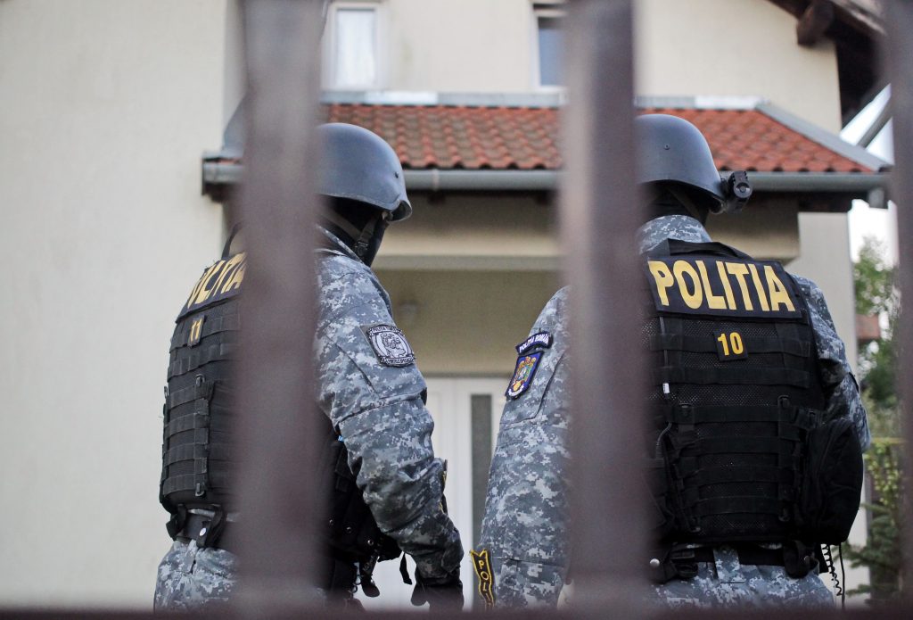 Doi studenți au fost găsiți morți într-un cartier din Iași