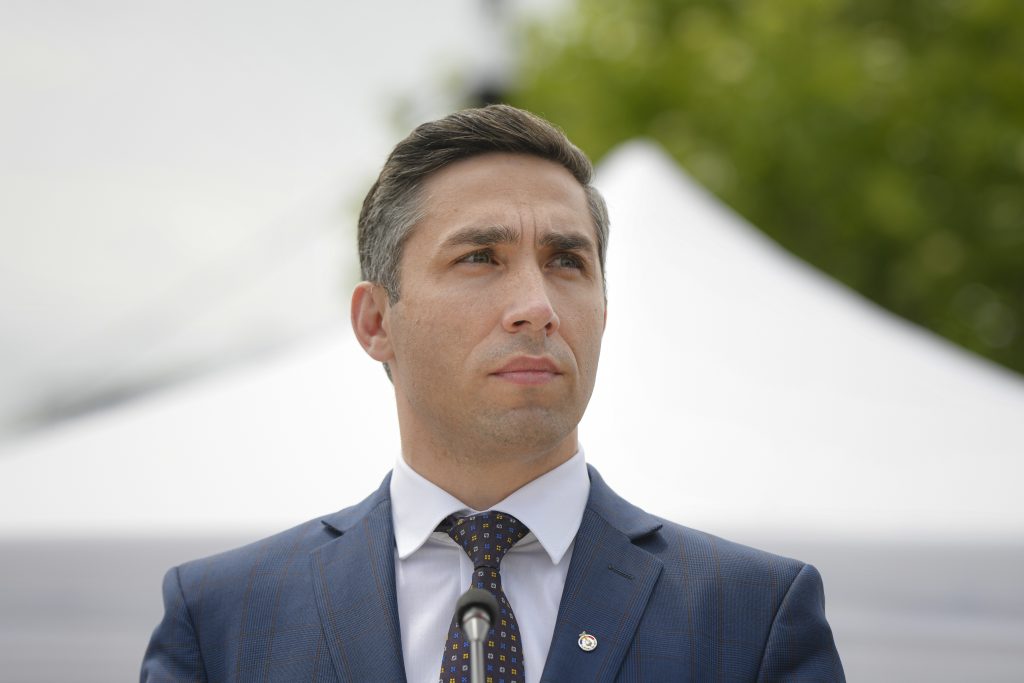 OFF/ON THE RECORD, 5 decembrie 2021. Invitat, ora 20.00: Valeriu Gheorghiță, Președintele CNCAV