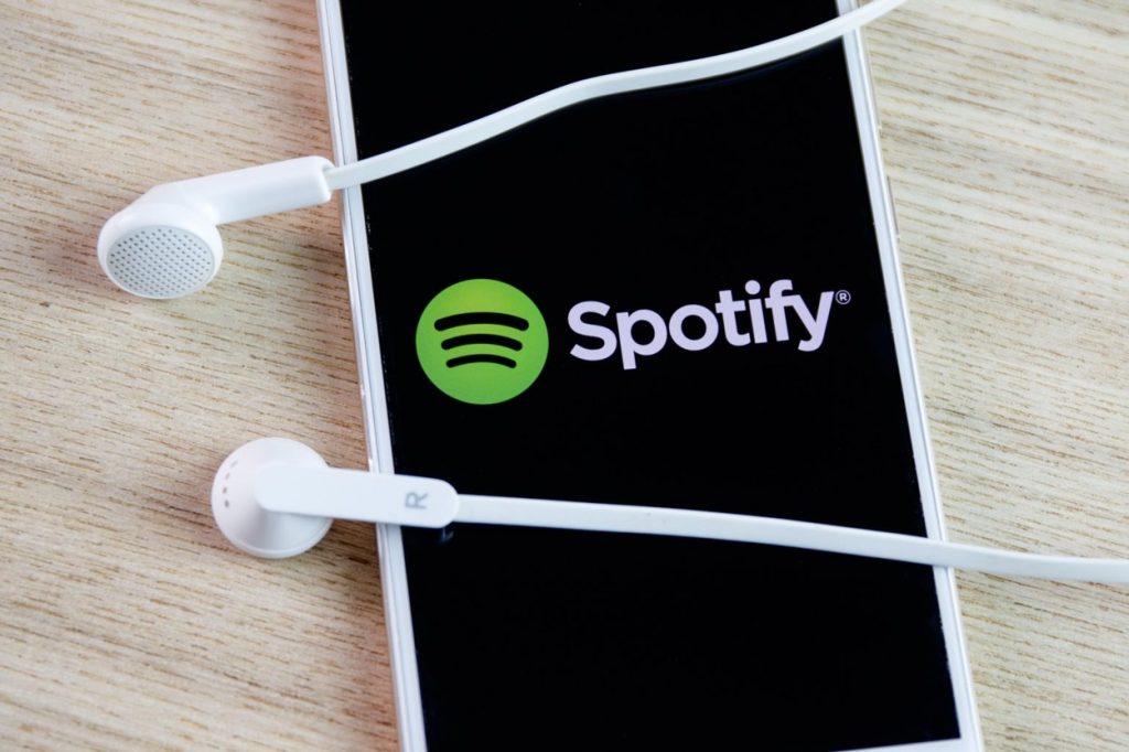 De acum poți să vezi podcast-uri video pe Spotify
