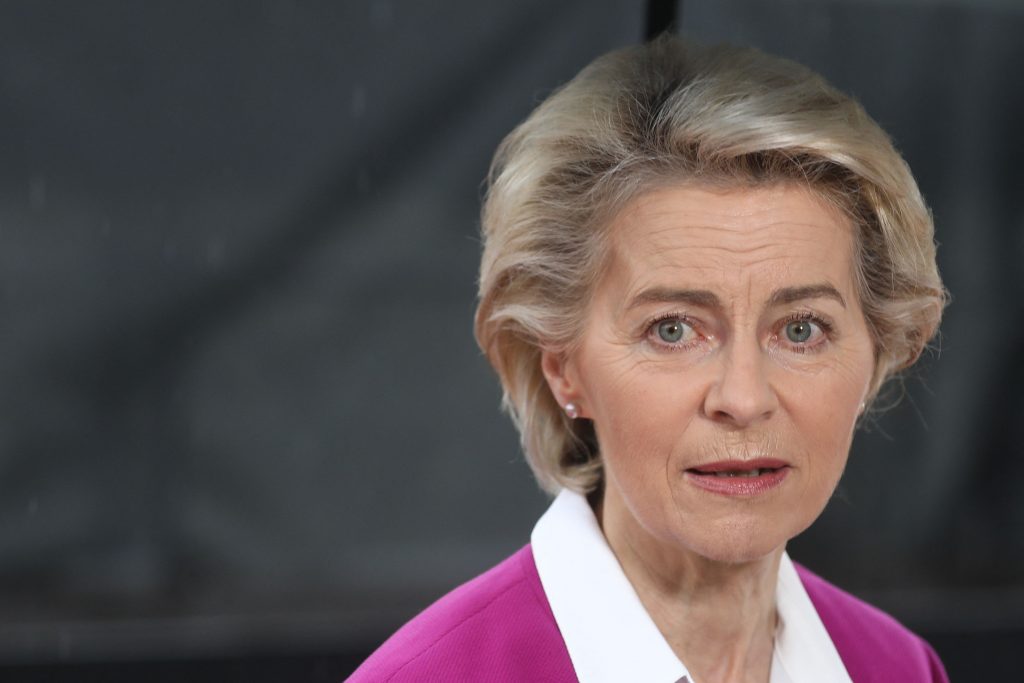 Von der Leyen: „Toţi cei care fug de bombele lui Putin sunt bineveniţi în Europa”