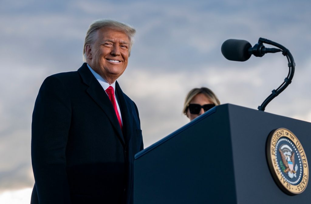 Laudele lui Trump la adresa lui Putin și viziunea „America First”, testate de război