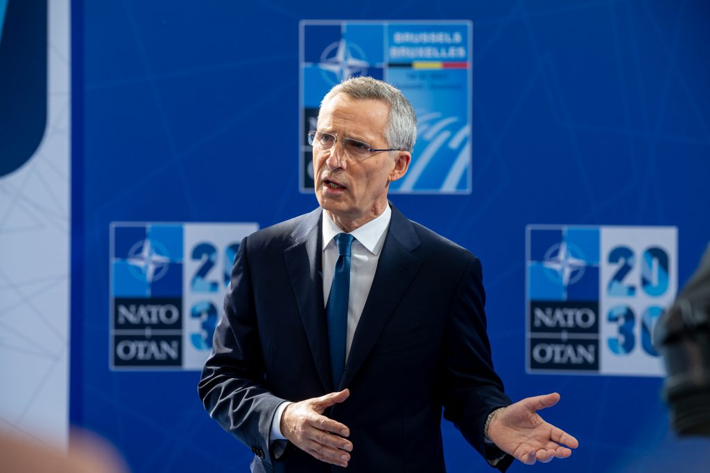 Jens Stoltenberg a anunțat mobilizarea a opt grupuri de luptă NATO în Europa Centrală și de Est