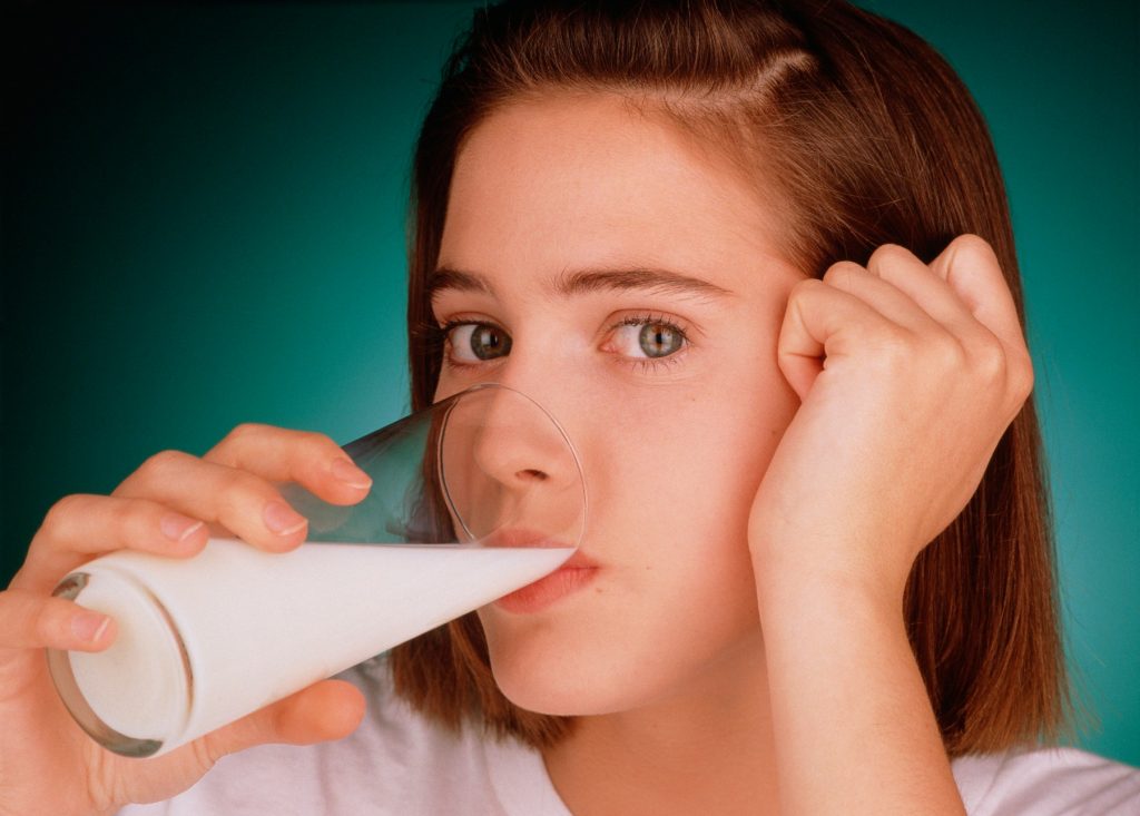 STUDIU. Consumul ridicat de lapte nu crește nivelul colesterolului