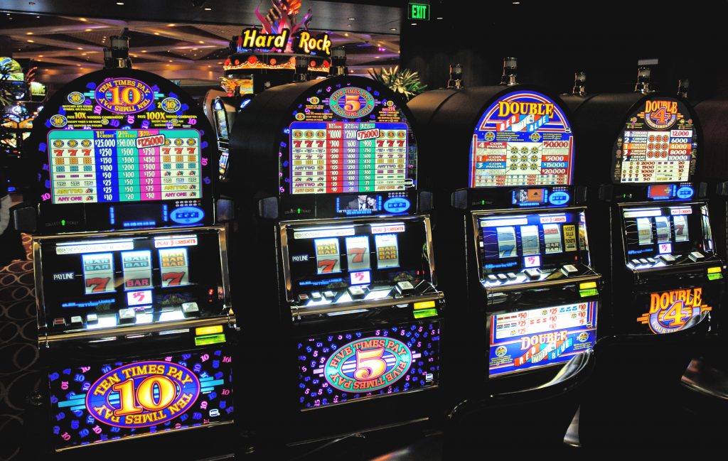 Primăria i-a virat 350.000 de dolari din greșeală. Bărbatul i-a pariat fără să stea pe gânduri