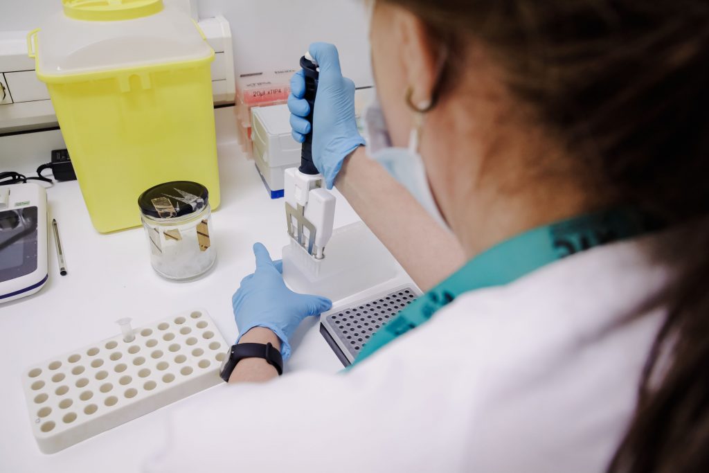 Încă 11 persoane cu variola maimuţei în Anglia, numărul total se ridică la 190