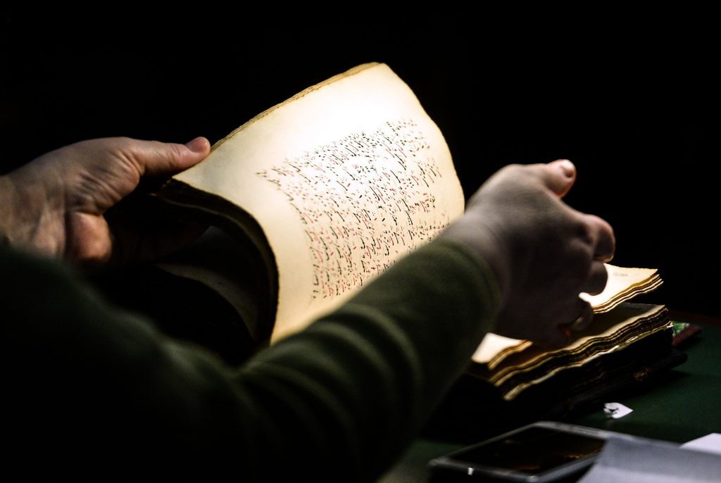 Italia a recuperat un manuscris de-al lui Nostradamus furat acum 15 ani