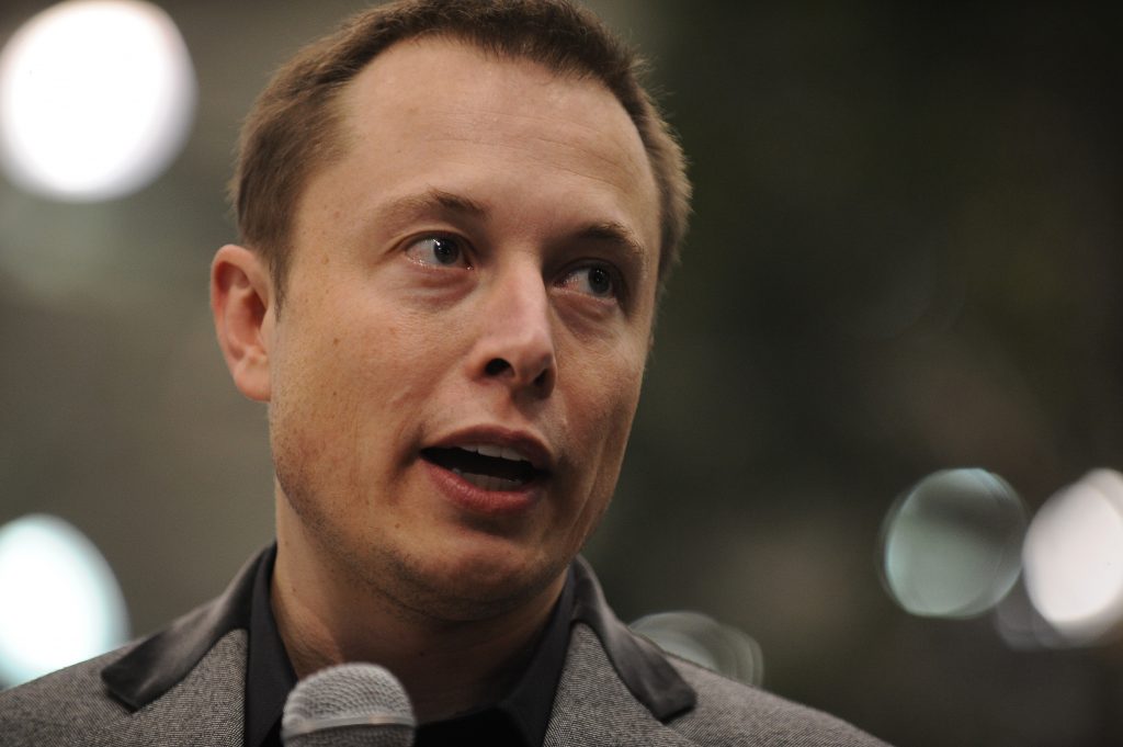 Elon Musk a obținut acces la datele istorice ale  Twitter Inc., după ce a avertizat că va retrage oferta