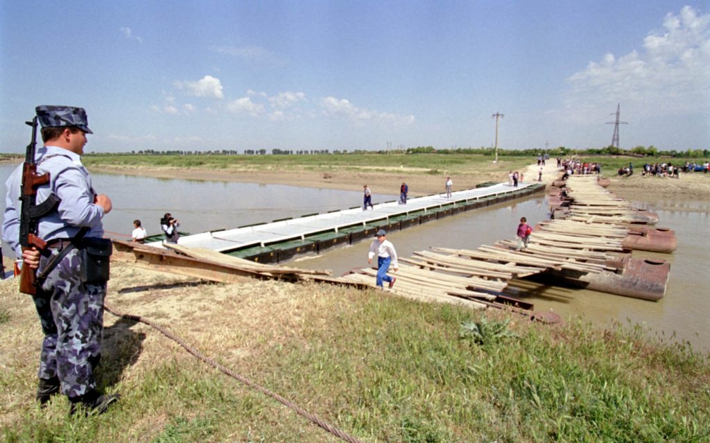 Consiliul Județean Neamț a stabilit înaintea DNA vinovatul pentru prăbușirea podului de la Luțca