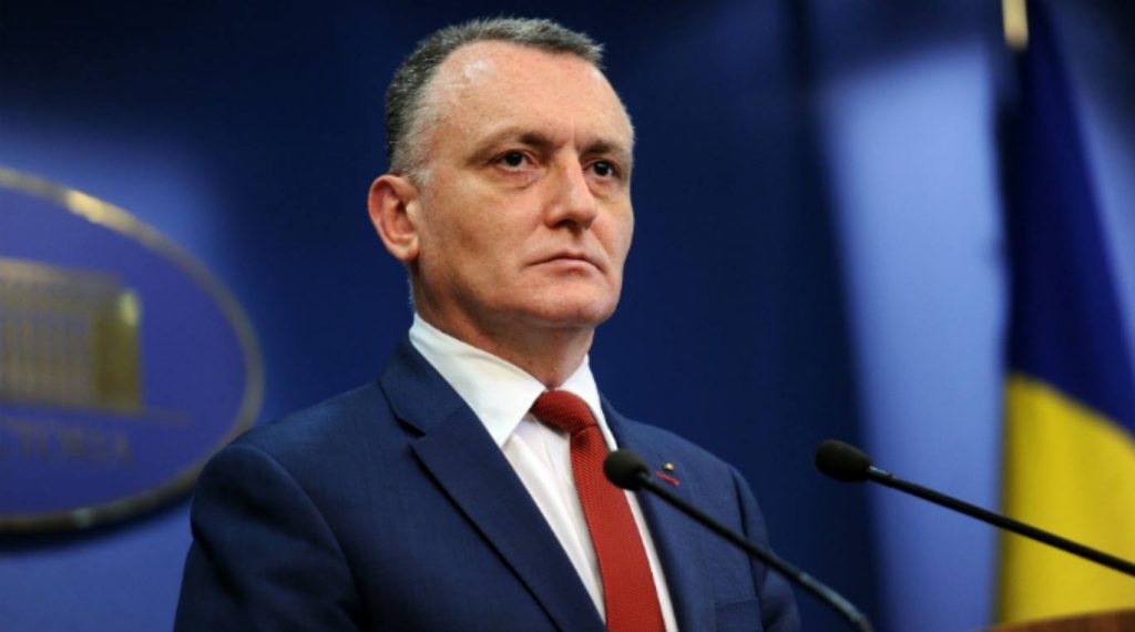 Ministrul Educaţiei i-a primit la aeroport pe elevii medaliaţi la Olimpiada de Informatică