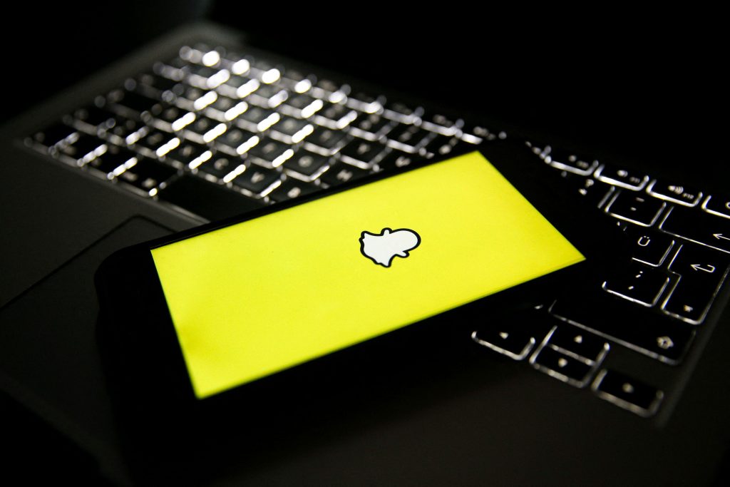 Snapchat devine cel mai mare competitor pentru platforma Zoom odată cu lansarea versiunii web