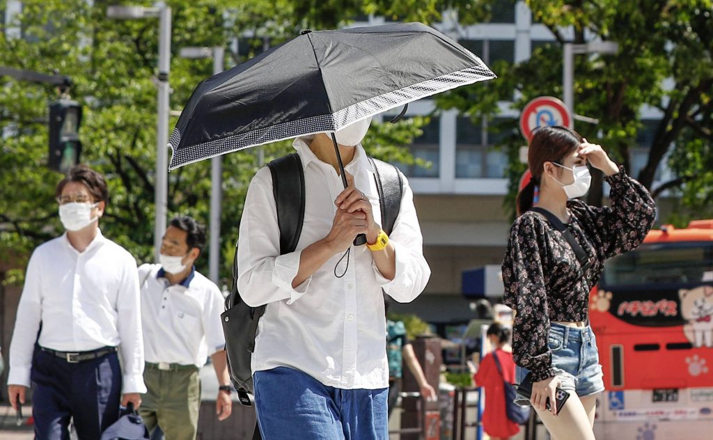 Japonia se confruntă cu a patra zi consecutivă a valului de căldură intensă