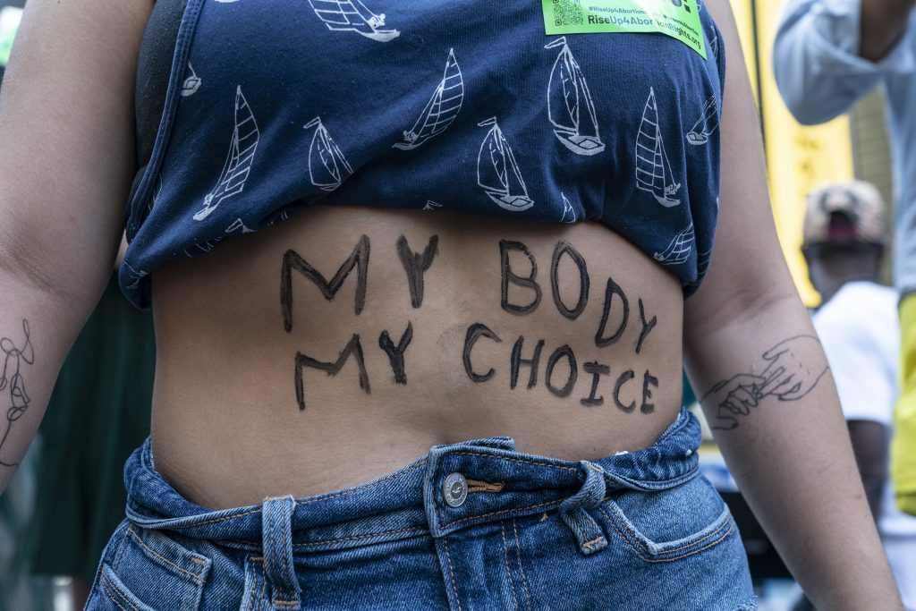 Alegătorii dintr-un stat american protejează dreptul la avort în primul referendum post-Roe vs. Wade din țară