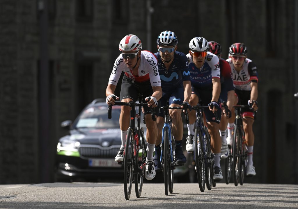 Bicicliștii din UK ar putea fi obligați să aibă plăcuțe de înmatriculare și asigurare, conform modificărilor Codului Rutier