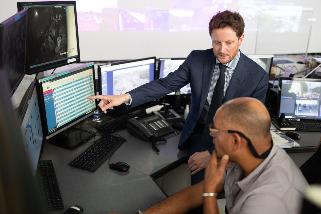 Nu, nu economisești automat bani dacă lucrezi de acasă. Iată cât de mult vă costă