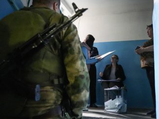 Primele rezultate la referendumurile din Ucraina. Cum au votat alegătorii