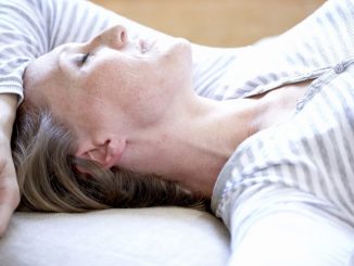 Postura ideală de dormit: Care este    cea mai sănătoasă poziție de somn?