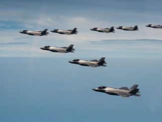 Avioane de luptă americane și japoneze efectuează exerciții după lansarea rachetei nord-coreene