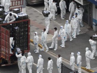 China încearcă să controleze noile focare de COVID