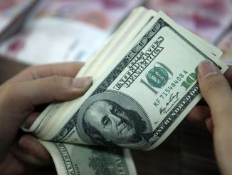 Un bărbat câştiga două milioane de euro pe an, dar îi ascundea asta soţiei şi o punea să plătească lunar chiria