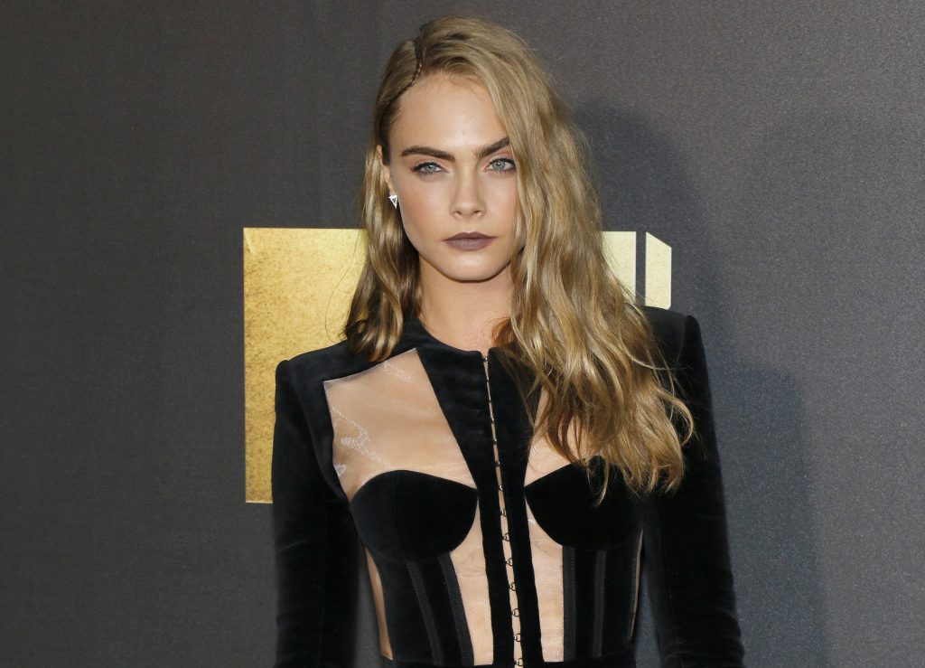 Un nou cuplu la Hollywood: Cara Delevingne şi solista Halsey sunt împreună