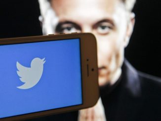 Twitter își anulează decizia de a interzice link-urile către alte rețele sociale