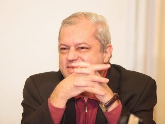 Scriitorul Răsvan Popescu a lansat romanul „În Torent” la Iaşi şi a primit premiul pentru proză