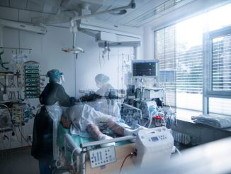 OMS, îngrijorată de evoluţia îmbolnăvirilor de COVID-19 din China