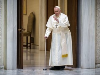 Papa Francisc a prezidat funeraliile predecesorului Benedict al XVI-lea, o premieră în epoca modernă