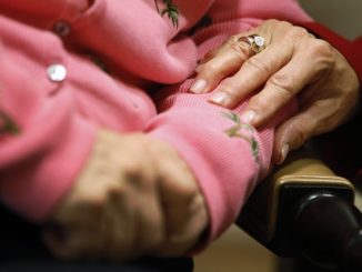 Oamenii de știință au descoperit vârsta maximă până la care poate trăi un om
