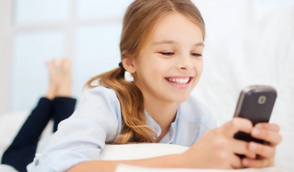 copil-telefon-mobil