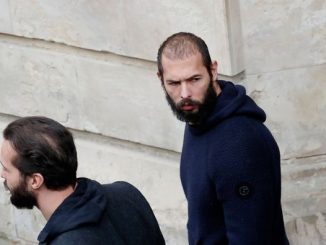 Andrew și Tristan Tate rămân în arest pentru încă 30 de zile