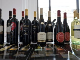 De ce sticlele de vin nu au fundul plat? Răspunsul căutat de experți cu secole în urmă