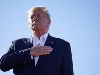 Breaking News. Instanța confirmă că Donald Trump se va preda marți. Detalii despre audierea fostului președinte