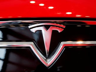 Proces pentru sistemul Autopilot de la Tesla: „Nu a pretins niciodată că este pilot automat”