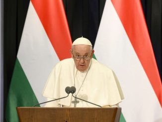 Papa Francisc și-a încheiat vizita apostolică de trei zile la Budapesta cu o slujbă în aer liber. Mesajul Suveranului Pontif