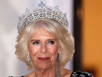 Scandalul bijuteriilor din colecția regală britanică: „jaful colonial” din India. Ce va purta Camilla la încoronare
