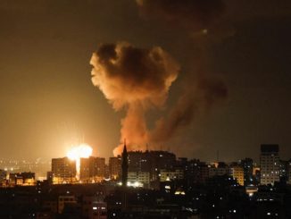 Armata israeliană efectuează lovituri asupra Fâșiei Gaza