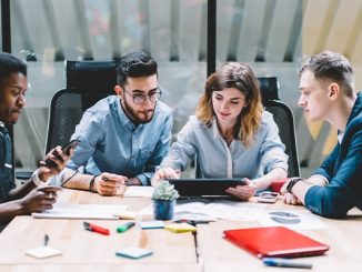 60% dintre tinerii generației Z vor să fie patroni, nu angajați. Ce spun cercetătorii