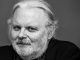 Premiul Nobel pentru Literatură îi revine norvegianului Jon Hosse. Dramaturgul a fost recunoscut pentru „piesele sale inovatoare”