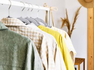 Te îmbraci și salvezi Pământul. Designerii din Ecuador au organizat a cincea ediție a prezentării Eco Fashion