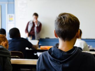 Cum fac față cadrele didactice instrumentelor de tipul ChatGPT utilizate tot mai des de elevi