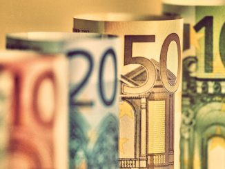 Cursul valutar este „personalitatea” anului 2023