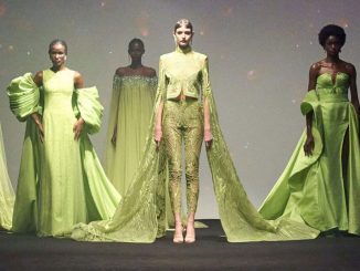 VIDEO. Cine defilează la Dubai Fashion Week?