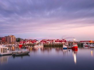 Bodo a fost denumită capitala europeană a culturii în 2024. Vara, soarele nu apune niciodată