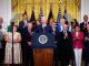 Donald Trump a revocat accesul la informații clasificate pentru Joe Biden, Kamala Harris, Hillary Clinton și alți oficiali democrați de top, invocând „motive de interes național”